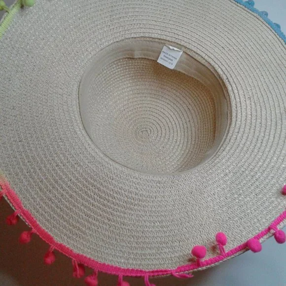 Pom Pom girls straw hat - Picture 3 of 5